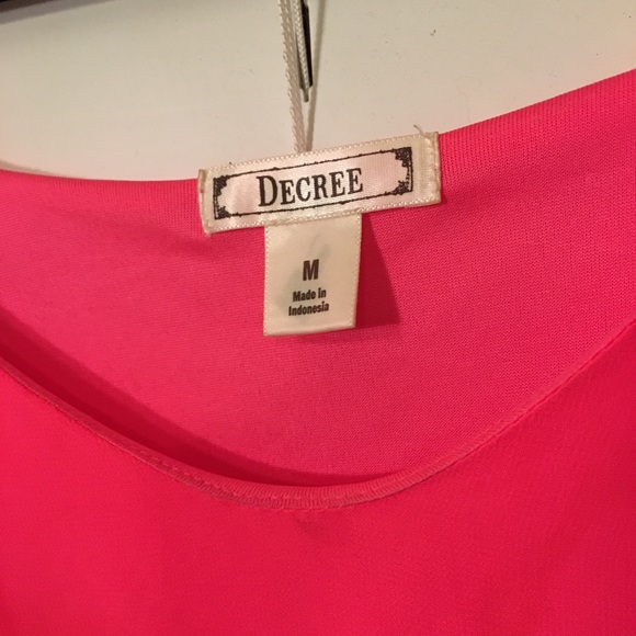 Chic Neon Pink Tank - Picture 3 of 3